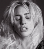 Леди Гага шокировала поклонников внешним видом на обложке глянца