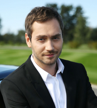 Рожден Ануси - Холостяк 8