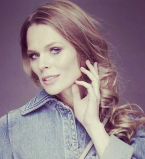 Неожиданно: многодетная мама Ольга Фреймут удивила танцами на коньках