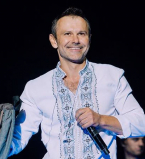 Редкий случай: Святослав Вакарчук исполнил песню на русском языке