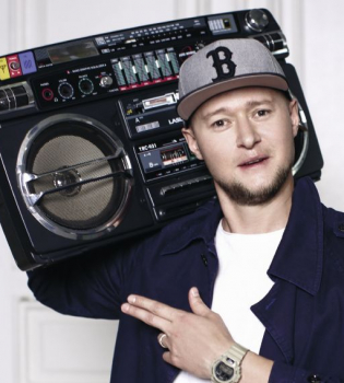 Андрей Хлывнюк о своем творчестве: "Я постоянно что-то ворую"