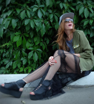 Слава с сыном в садике