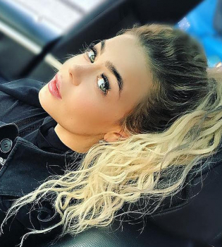 Неожиданно: у Алины Гросу родился родной братик!