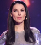 Как волшебница: Маша Ефросинина удивила &laquo;магическим&raquo; платьем в своем новом шоу