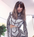 Не угодила: поклонники раскритиковали космический наряд Ани Лорак