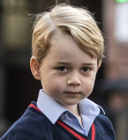 Принц Джордж пошел в школу: умилительные фото и видео первого дня
