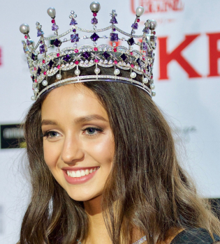 Роскошная корона и голливудская улыбка: в Киеве выбрали Мисс Украина-2017