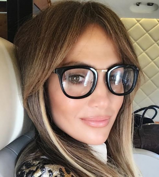 Стильные школьники: Дженнифер Лопес показала подросших детей