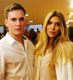 Любовь всей ее жизни: Ассоль впервые вышла в свет со своим возлюбленным