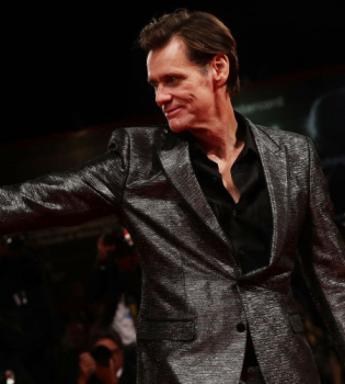 Прощай, борода: Джим Керри вернулся к прежнему образу