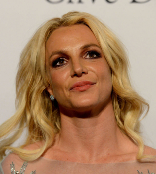 Бритни Спирс в Диснейленде