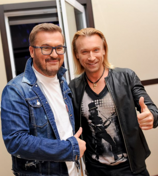 звезды на вечеринке Александра Пономарева