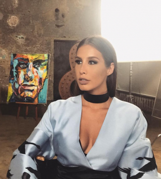 Кэти Топурия раритетное фото с дочкой