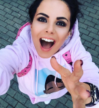 Настя Каменских пробежала марафон в центре Киева