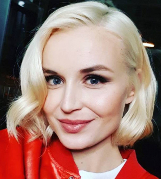 Мальчик или девочка? Полина Гагарина заинтриговала снимком с baby-shower