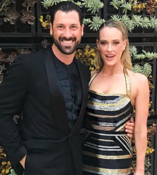 Максим Чмерковский снялся в потрясающей фотосессии со своей женой и поросшем сыном