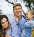 Владимир Остапчук знакомит с женой и дочерью