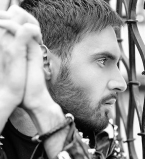 Расставание в сети: Виталий Козловский и Рамина Эсхакзай выясняют отношения в интернете