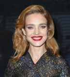 Сама элегантность: Наталья Водянова восхищает роскошным нарядом на вечере Dior