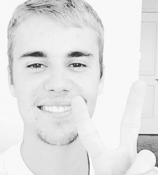 Невероятный малыш: Джастин Бибер растрогал поклонников своим детским фото