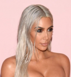 Какие формы: Ким Кардашьян поделилась фото в крошечном бикини