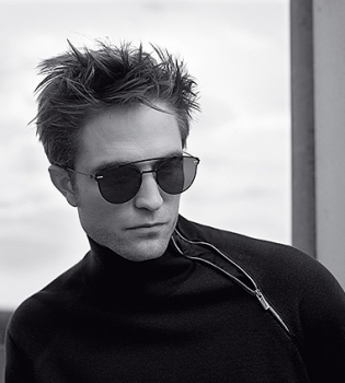 Самый стильный мужчина: Роберт Паттинсон завораживает в новой фотосессии