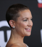 Кейт Хадсон шокировала поклонников новой стрижкой