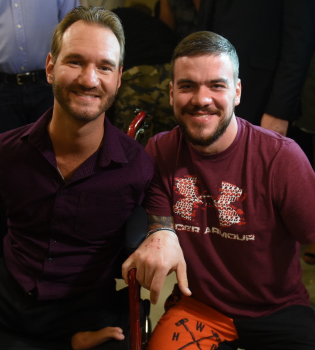 Эксклюзивные фото и видео Ника Вуйчича в Киеве