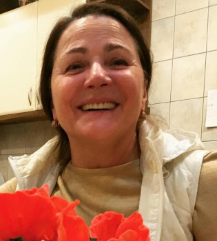 69-летняя Нина Матвиенко удивила занятиями на тросах в спортивном зале