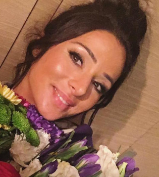 Облегающее платье, сцена и новый стиль: Злата Огневич спела в стиле регги