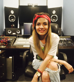 MamaRika рассказала про своего взрослого ребенка