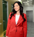 Старі фотографії: Соломия Витвицкая поделилась архивными снимками с дества