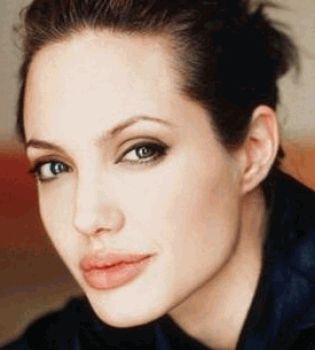 Анджелина Джоли макро