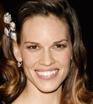 Хилари Суонк