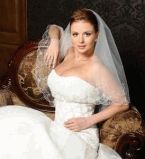 Анна Семенович в свадебном платье
