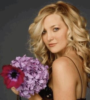 Кейт Хадсон с цветами