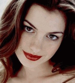 Энн Хэтэуэй загадочная