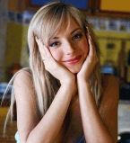 Дарья Сагалова улыбается