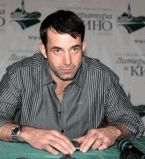 Дмитрий Певцов набычился