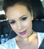 Алисса Милано по-доброму позавидовала красоте певицы Lama