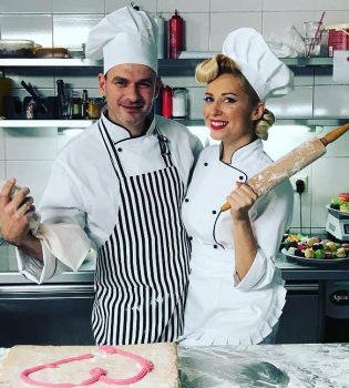 В сеть попало фото подросшей дочери Тони Матвиенко и Арена Мирзояна