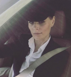 Ольга Фреймут обескуражила поклонников облегающим кожаным нарядом