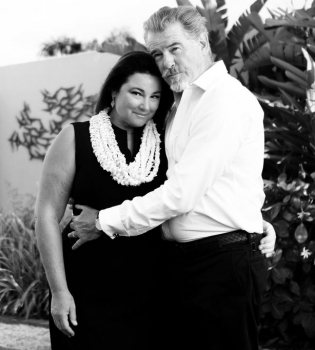 64-летний Пирс Броснан опубликовал нежное фото с супругой Келли