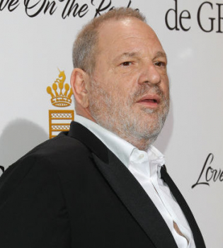 Известного голливудского продюсера Харви Вайнштейна уволили из собственной компании из-за сексуальных домогательств