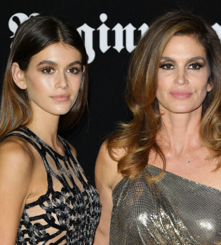 Синди Кроуфорд впервые прокомментировала модельную карьеру 16-летней дочери