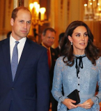 Кейт Миддлтон впервые вышла в свет после заявления о беременности