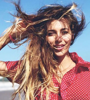 Бекхэм-флешмоб продолжается: Регина Тодоренко восхитила шпагатом