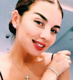 Анна Седокова впервые показала лицо сына Гектора и своего нового бойфренда