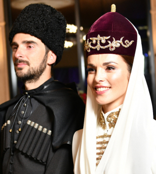 Сати Казанова вышла замуж: первые фото с кавказкой свадьбы