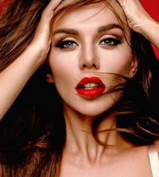 Узнаете? Анна Седокова показала себя в 13 лет